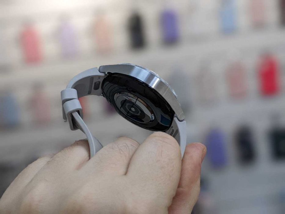 Смарт-годинник Samsung Galaxy Watch 6 47mm Silver