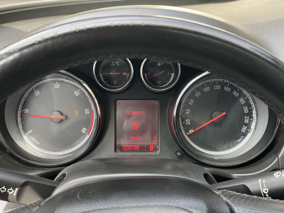 Opel Insignia , 2.0 дизель