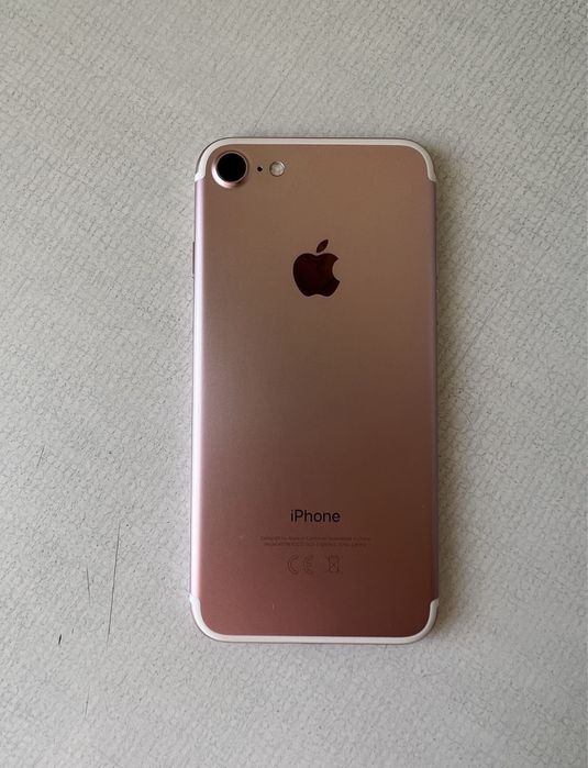 iPhone 7 32 Гб pink