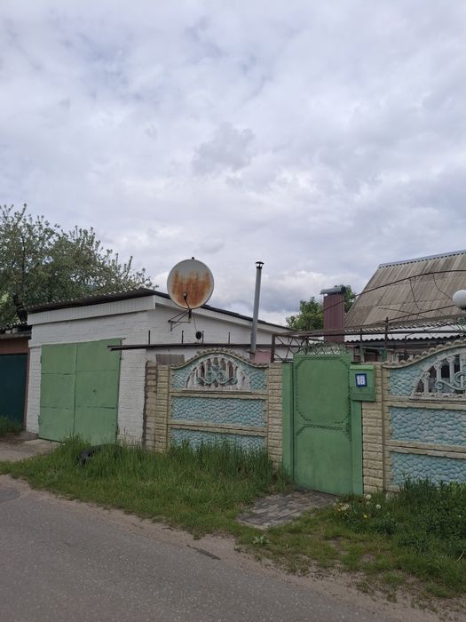 Будинок у селі Киїнка з санвузлом  та  двома видами опалення.
