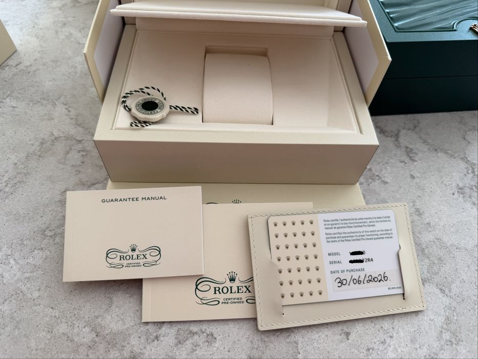Rolex Oyster Perpetual 39 Rhodium 114300 / CPO 2026 / Full Set