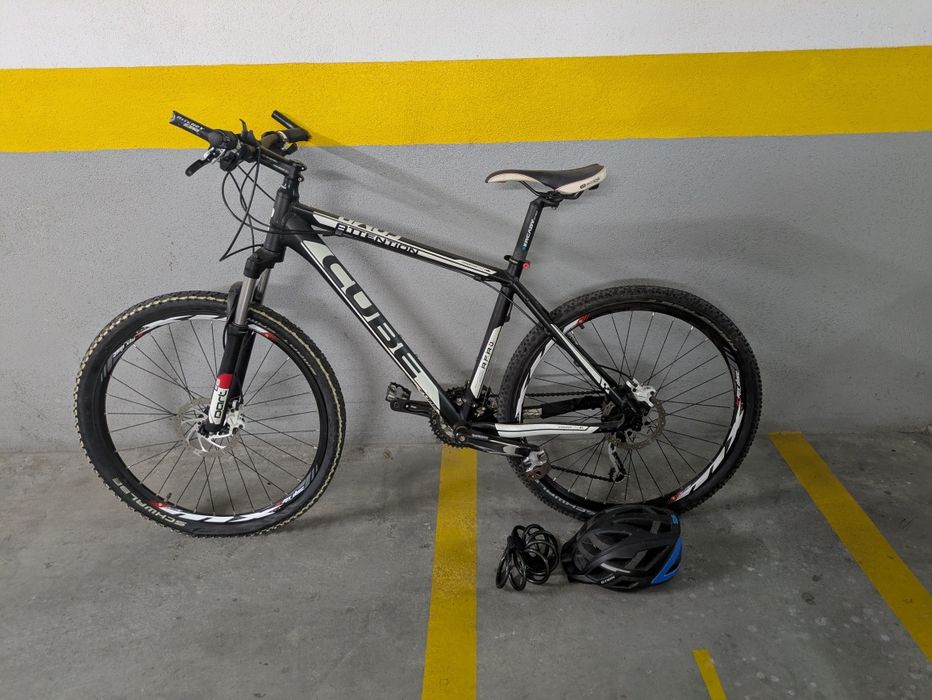 Bicicleta Cube Attention
