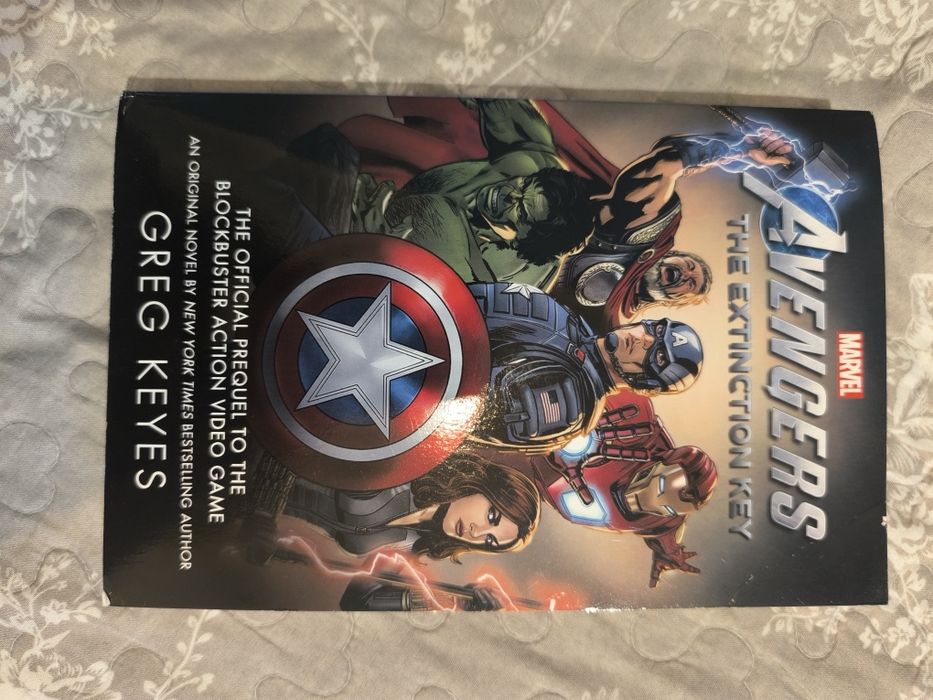 Książka Marvel Avengers the extinction key