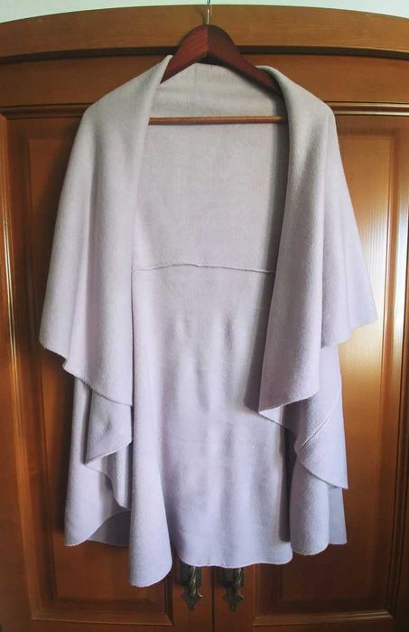 Liliowe poncho, narzutka