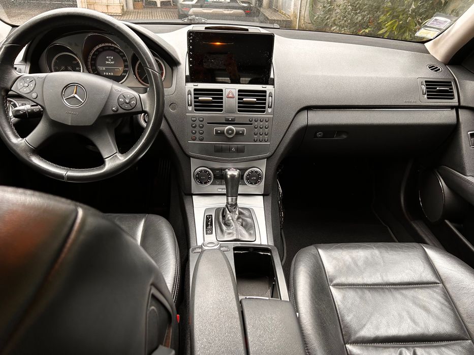 Mercedes C220 Automática528028546263296001