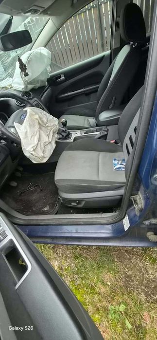 Samochod osobowy ford focus
