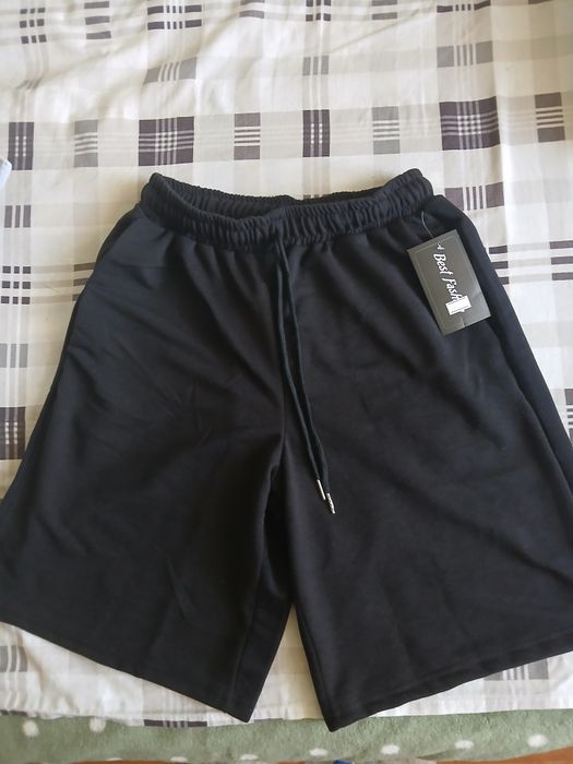 Жіночі спортивні літні широкі шорти оверсайз шорти бермуди