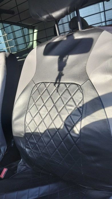 Renault Clio comercial 2 lugares