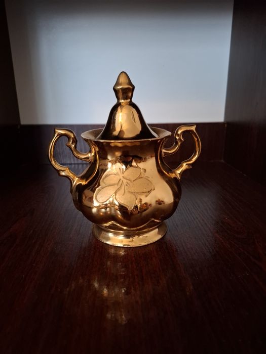 Продається цукорниця