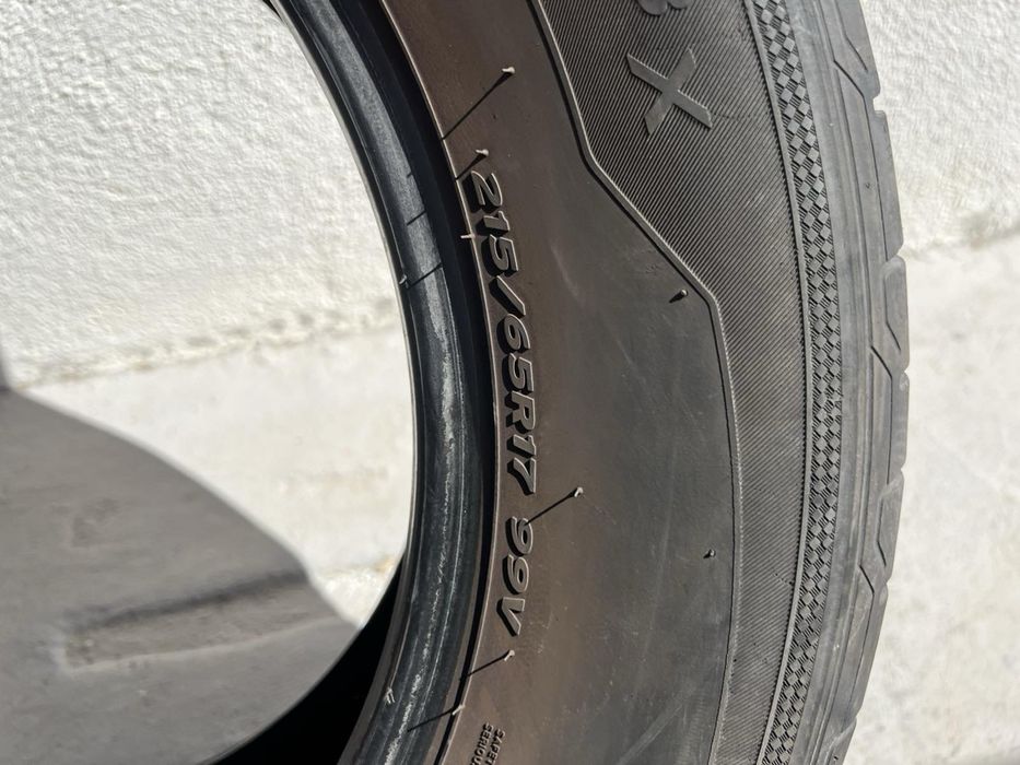 215/65/17 Hankook 4 pneus