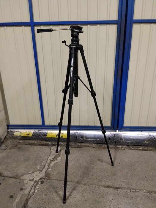 Штатив Velbon C-600