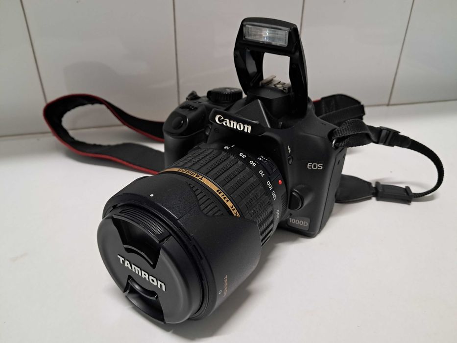 Máquina Fotografica Canon EOS Digital 1000D + Objetiva Tamron 18/200