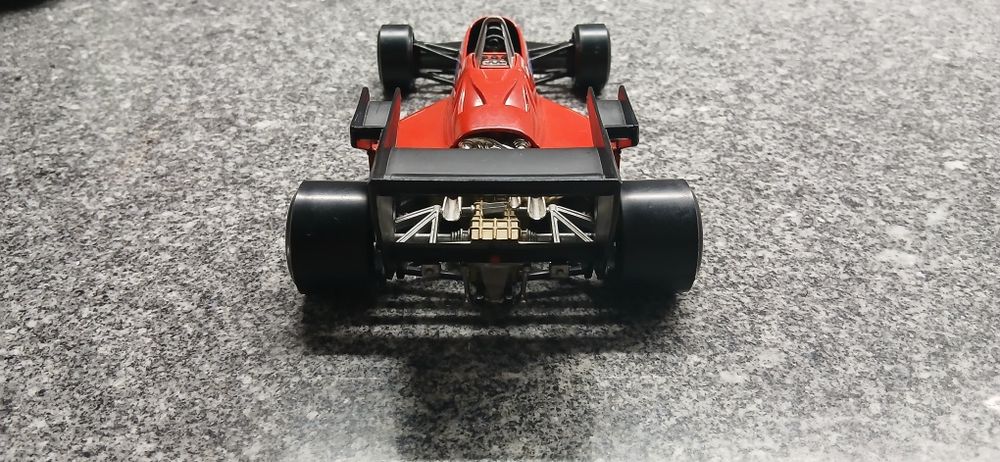 Miniatura Ferrari 126 C4 Bburago 1:24