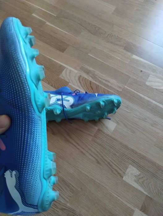 Korki Puma Future niebieskie 45 wkładka 29.5 cm