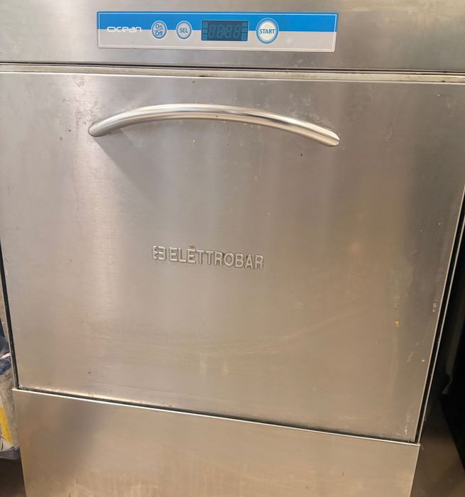 Maquina de lavar a louça