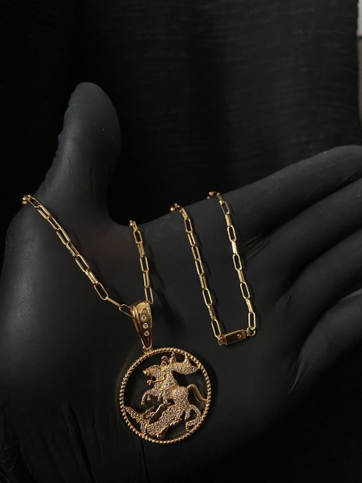 Colar banhado a ouro