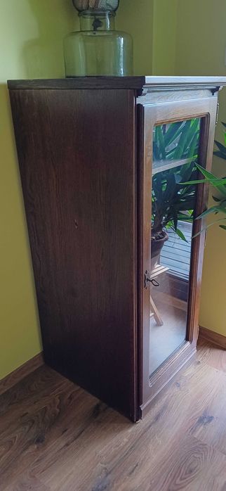 Szafa drewniana przeszklona, dąb