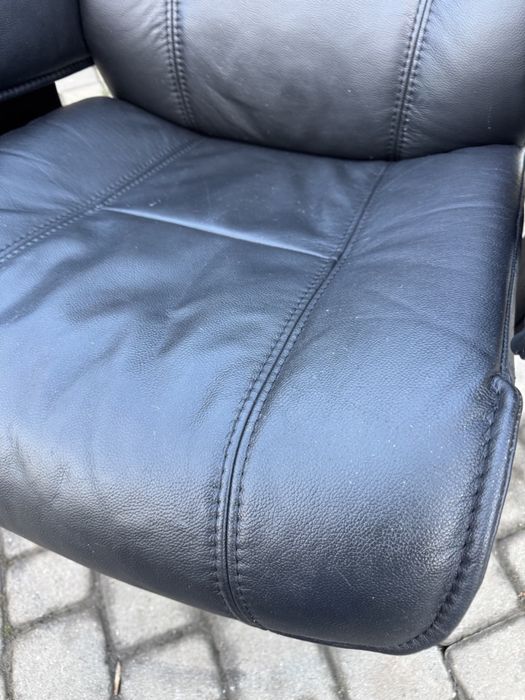 Крісло реклайнер з пуфом шкіряне (00136)