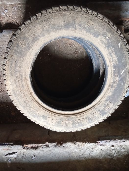 Шини r 13 kristal 145/80  2 штуки I одна росава 155/70 r13