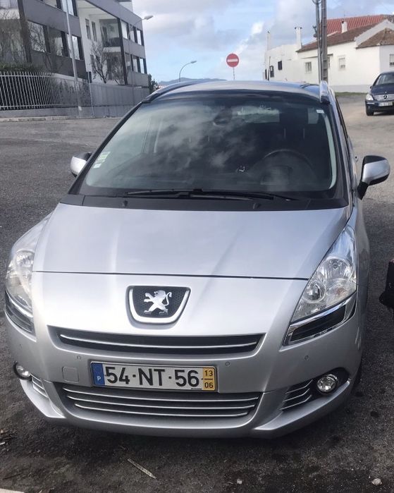 Peugeot 5008 ano 2013