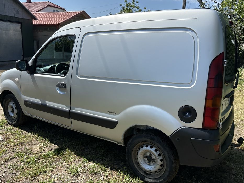 Автомобіль Рено кенго 1.5