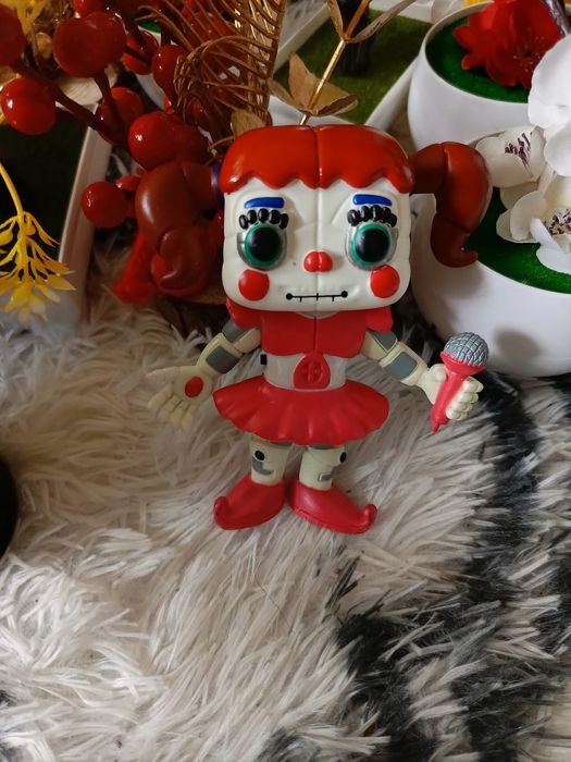 Super figurka five nights at Freddy zapraszam FNAF