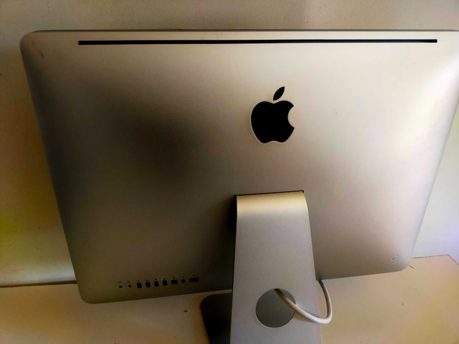 iMac (21.5 inch , Mid 2011) 4K