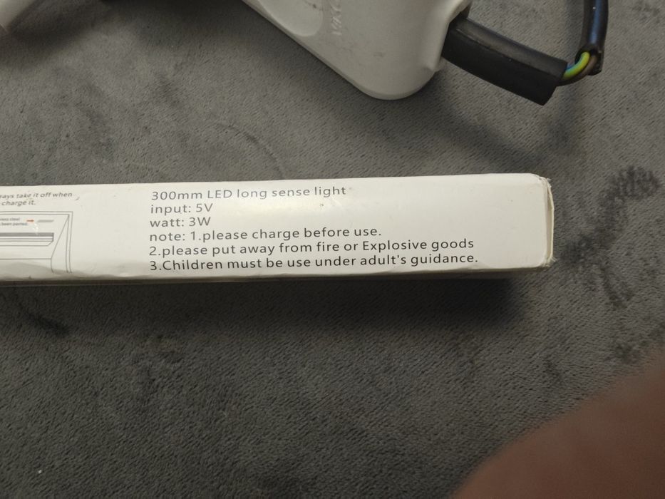 Лампа на аккумуляторе 30см 3w