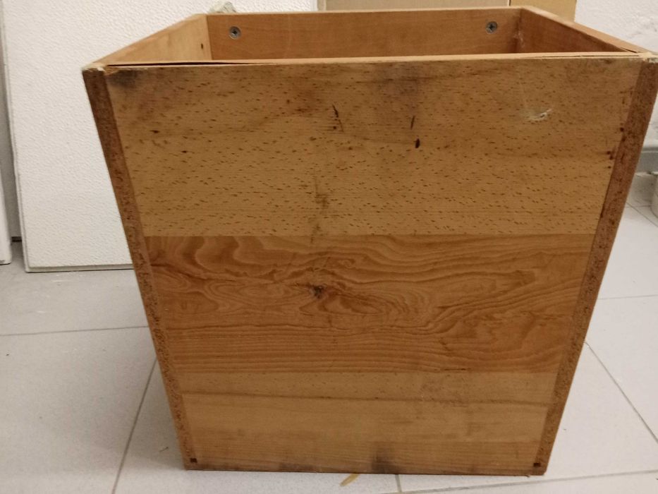 Mesa de apoio redonda