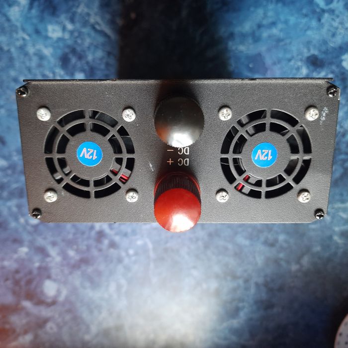 Инвертор  3000 W (реальные 1500 Ватт) бу