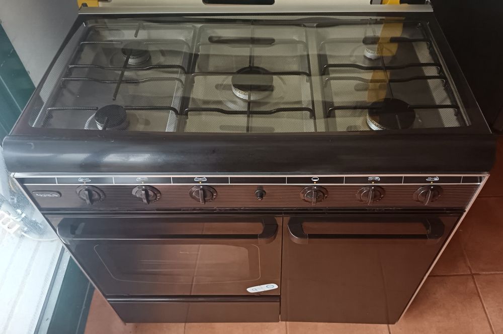 Fogão a gás butano Meireles