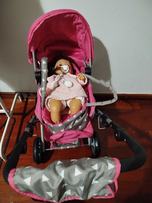 Carrinho de boneca