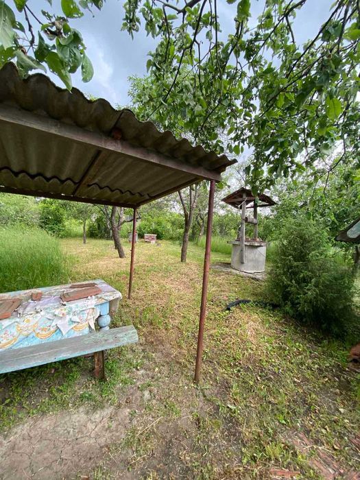 Продам невеликий будинок у мальовничому місті