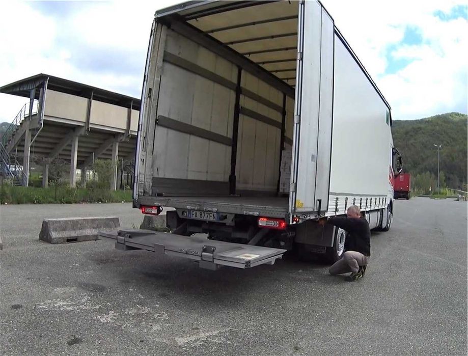 Грузоперевозки мебели вантажні перевезення перевозки гидроборт рокла 5