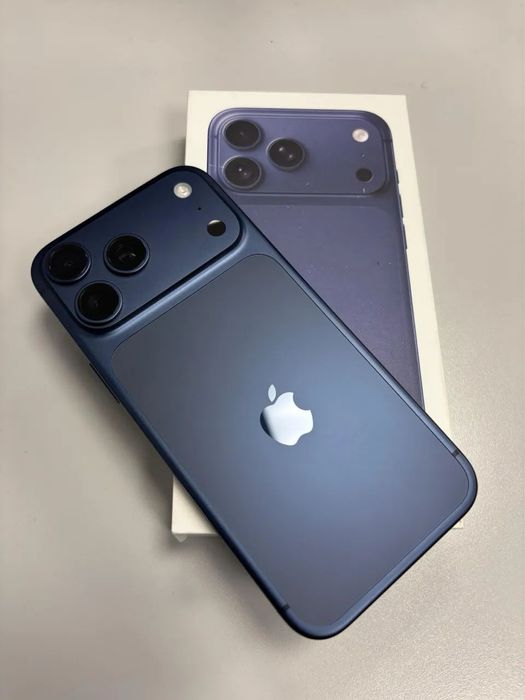 Iphone 17 pro Max 512Gb Azul estado novo com garntia 3 anos .