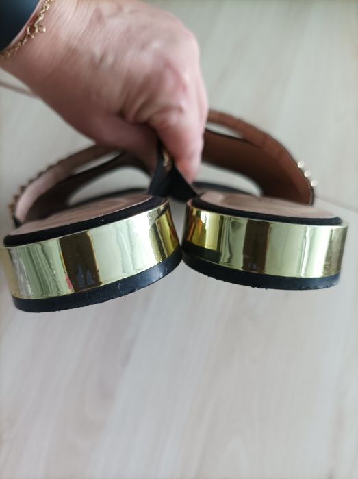 Klapki firmy DUNNES rozm. 40 jak nowe