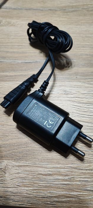 Zasilacz ładowarka PA-0510K 5.0V  1A Remington do golarek