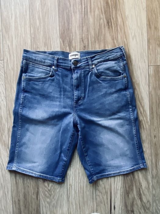 Spodenki dzinsowe jeansowe krótkie wrangler rozm W32