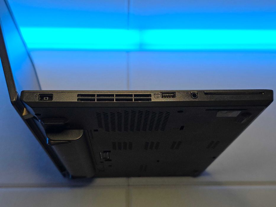 LENOVO THINKPAD L470 i3-6006U/8GB/240GB SSD/Win11 Pro +stacja dokująca