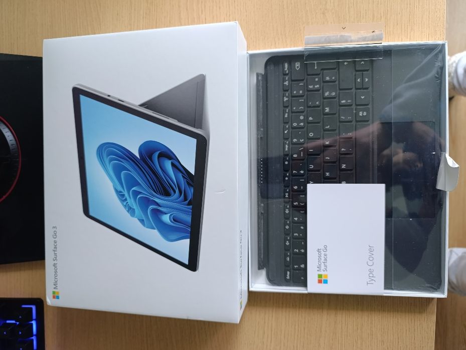 Surface Go 3 com teclado