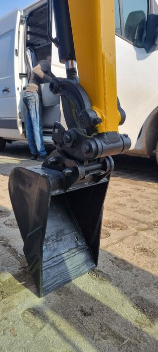 Sprzedam Piękną Minikoparkie JCB 8020