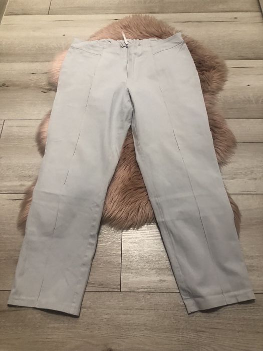 Spodnie materiałowe