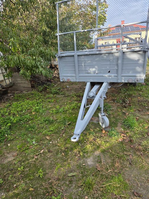 przyczepa rozrzutnik obornika kompletny