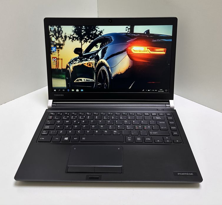 Toshiba A30 13" FullHD 8/128GB SDD i5-6200 супер акумулятор