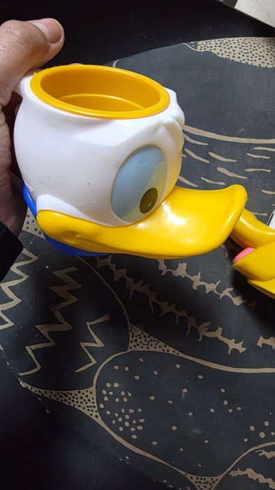 Canecas plastico muito antigas