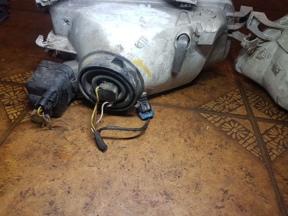 Lampa lampy przód lewa prawa Opel Astra F