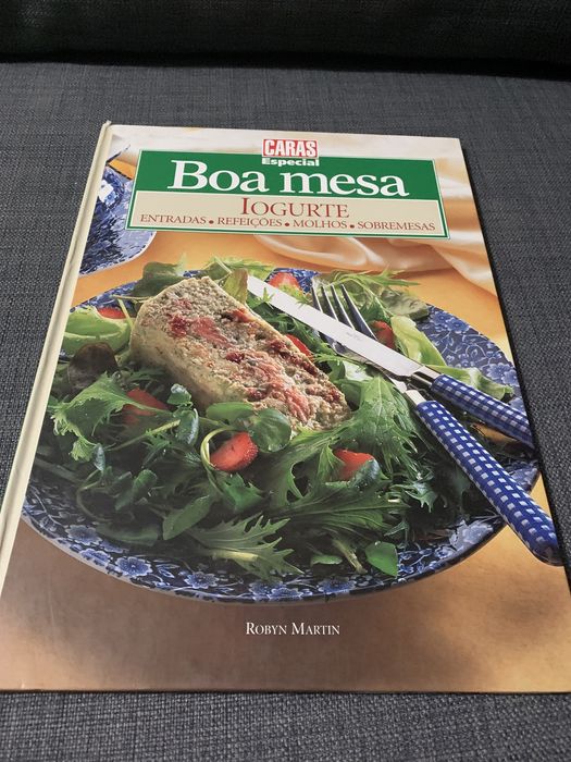 Conjunto de dois livros de culinaria