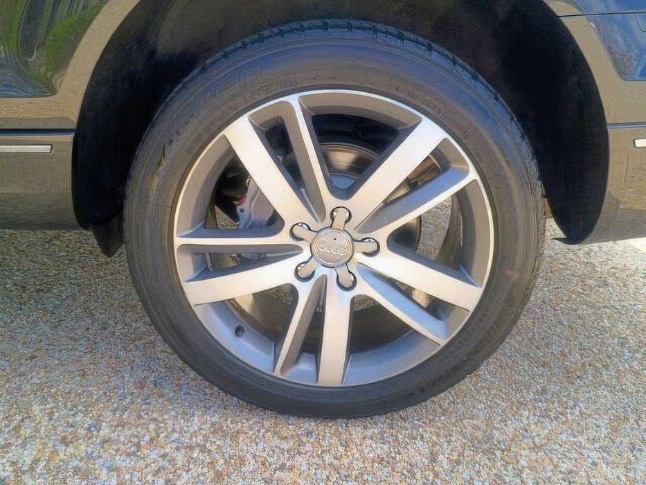 Audi Q7      2014
