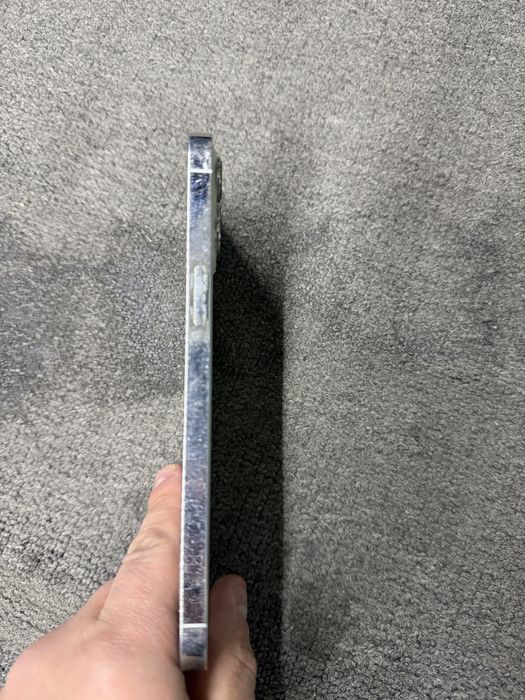 Iphone 12 pro max розбитий