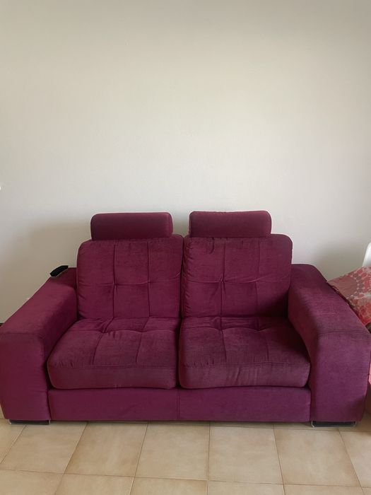 Sofá de 2 lugares com encosto de cabeça removível